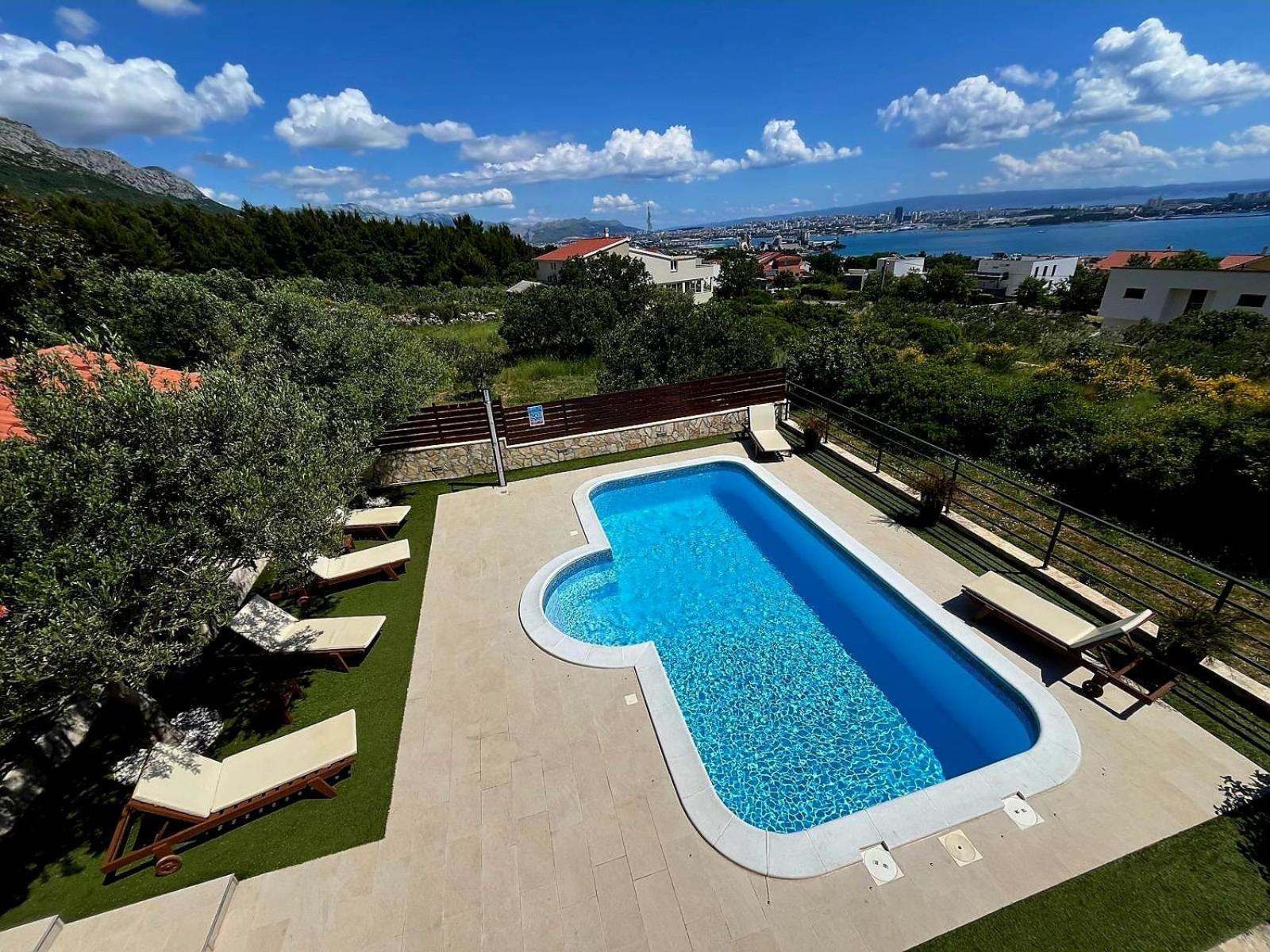 Holiday Home Magic View With Private Heated Pool Kaštela Exteriér fotografie